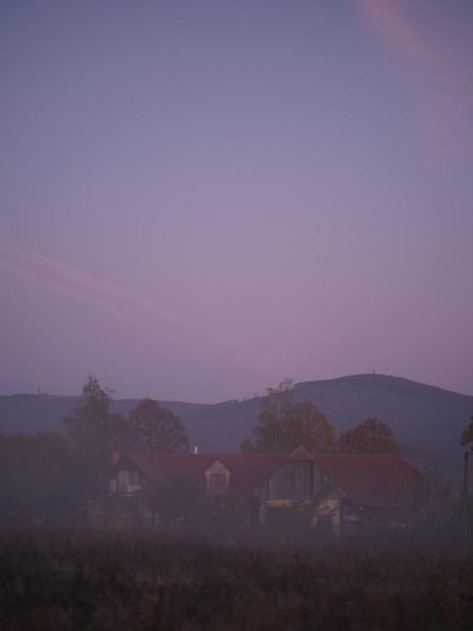 Selanka Off Road Hill View Hotel Moravske Lieskove ภายนอก รูปภาพ
